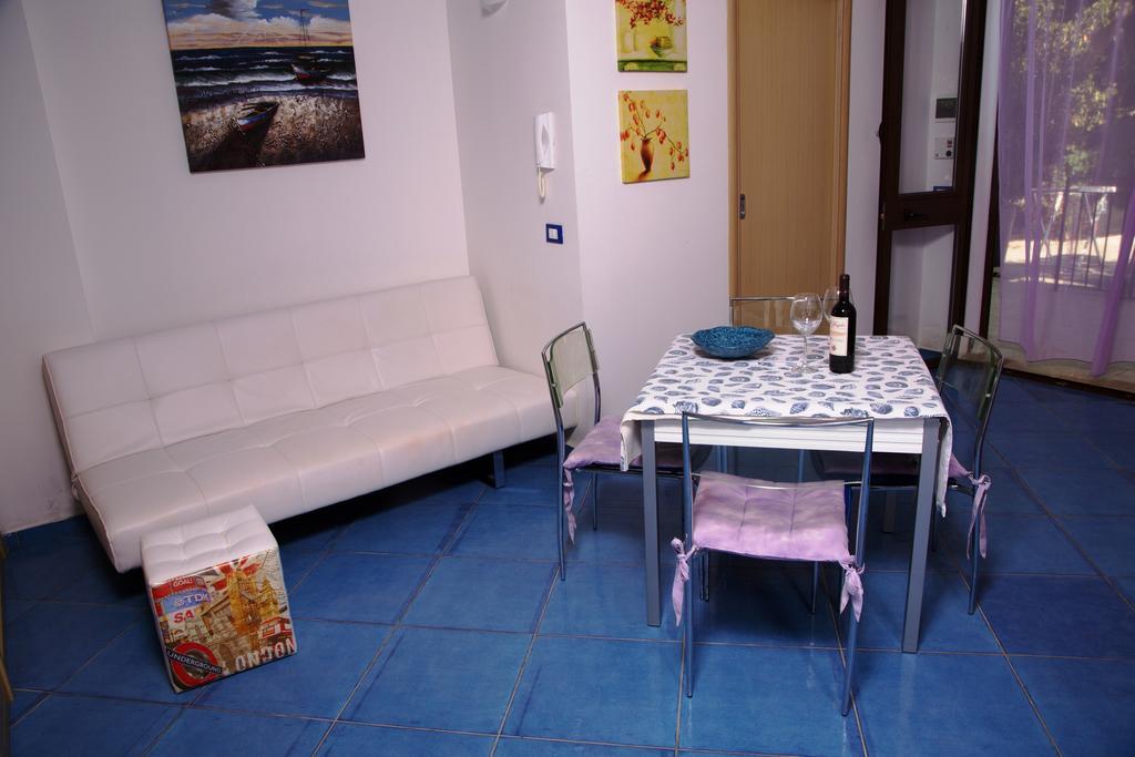 בלסטראטה Villa Laila חדר תמונה